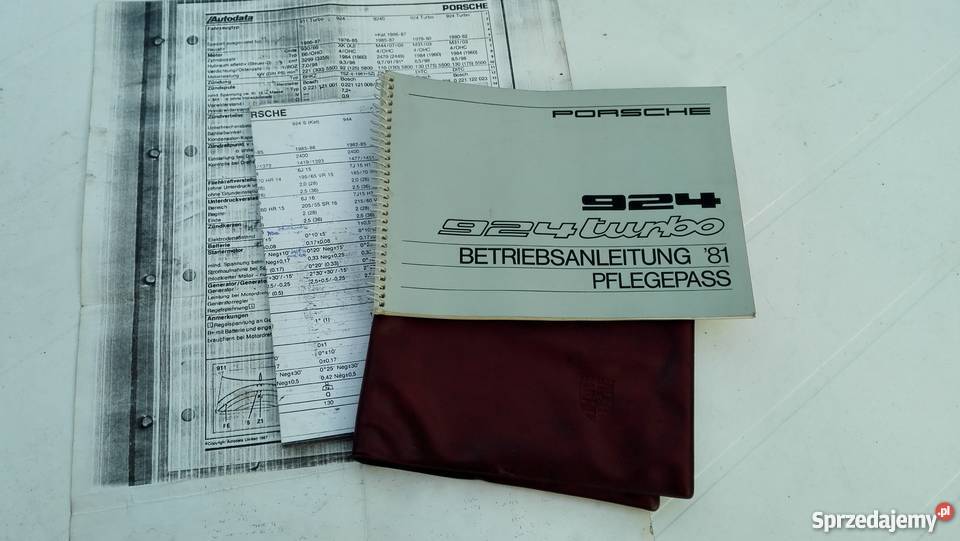 Porsche 924 produkcji 1979 r poj 20 benzyna 125 szyberdach Konin