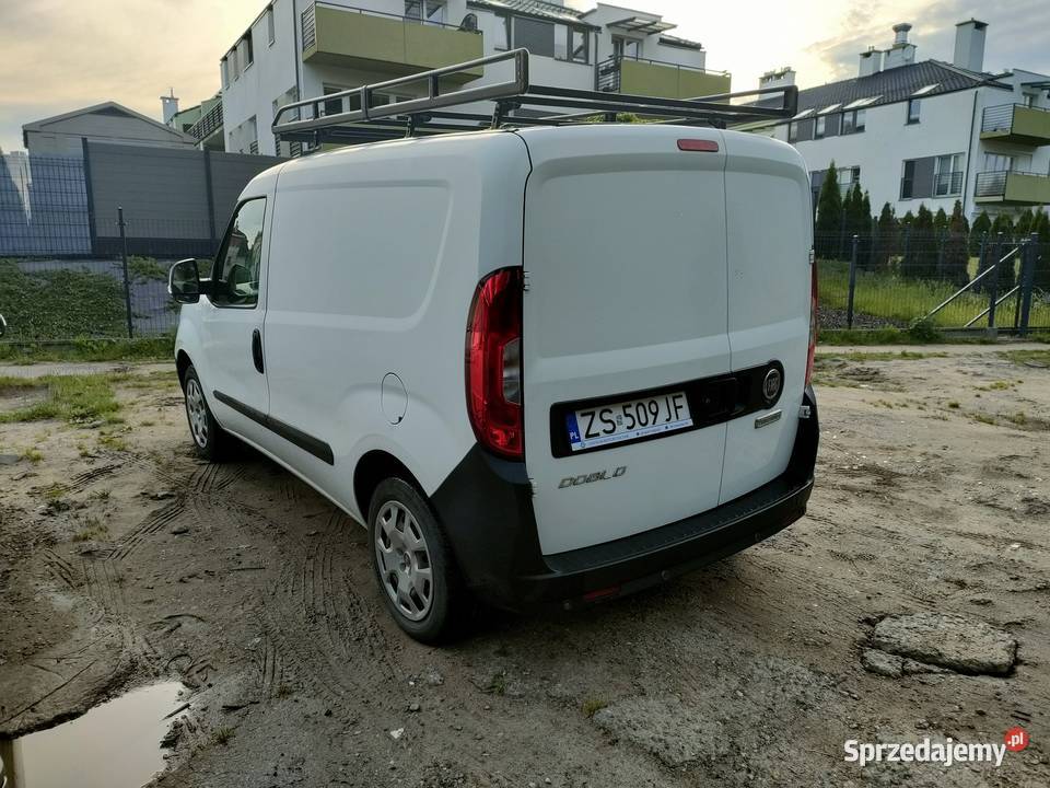Fiat Doblo Cargo 14 Benzyna 95 2017 97 Faktura nieuszkodzony Fiat zachodniopomorskie Szczecin
