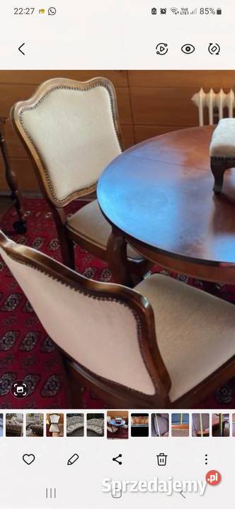 Piękny stół z 4 krzesłami Bielawa