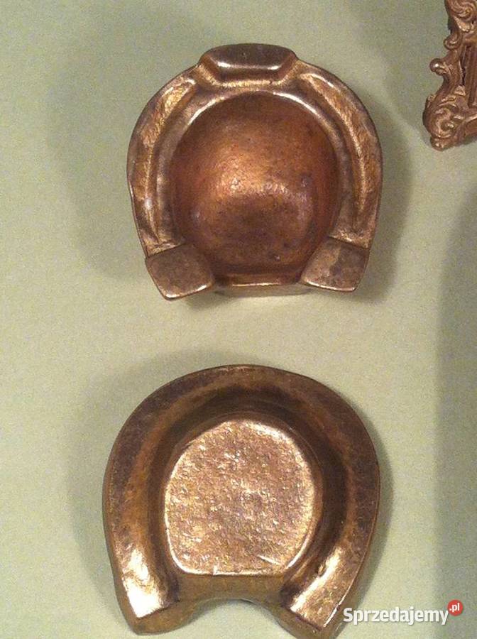 Popielniczki mosiężne w kształcie podkowy stare Kraków