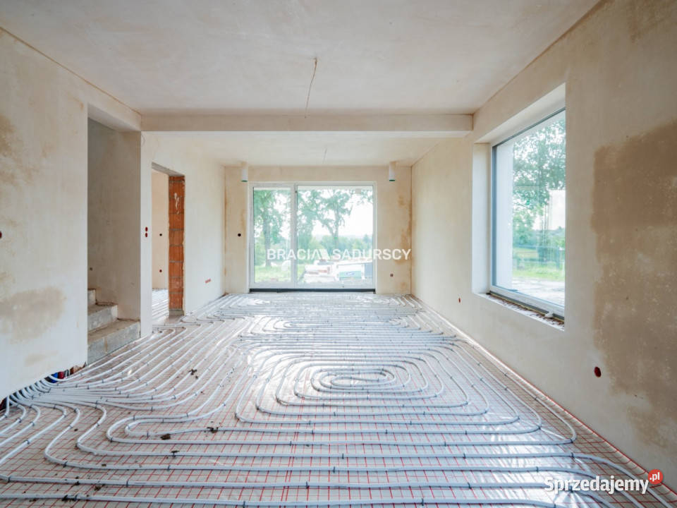 Dom wolnostojący na sprzedaż 140m2 Kocmyrzów Liczba pokoi 5 sprzedam