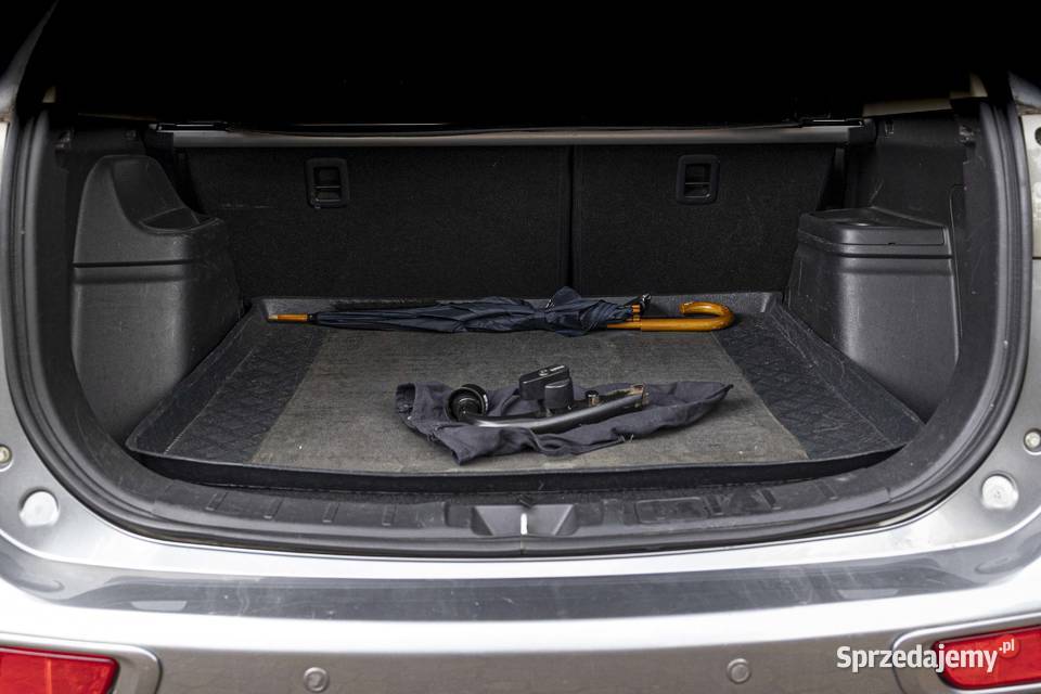 Mitsubishi Outlander z polskiego salonu plu Warszawa