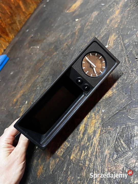 Półeczka zegarek analogowy BMW E36 Piasek