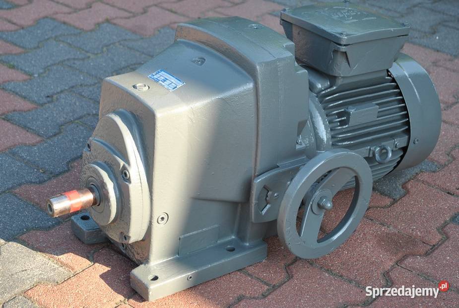 Motoreduktor 46kw z regulacją 2421210obrmin Pozostałe Kargowa