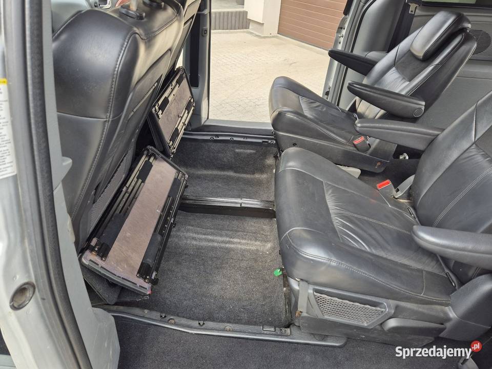 Chrysler Grand Voyager TownCountry 38 LPG Rok produkcji 2005 sprzedam