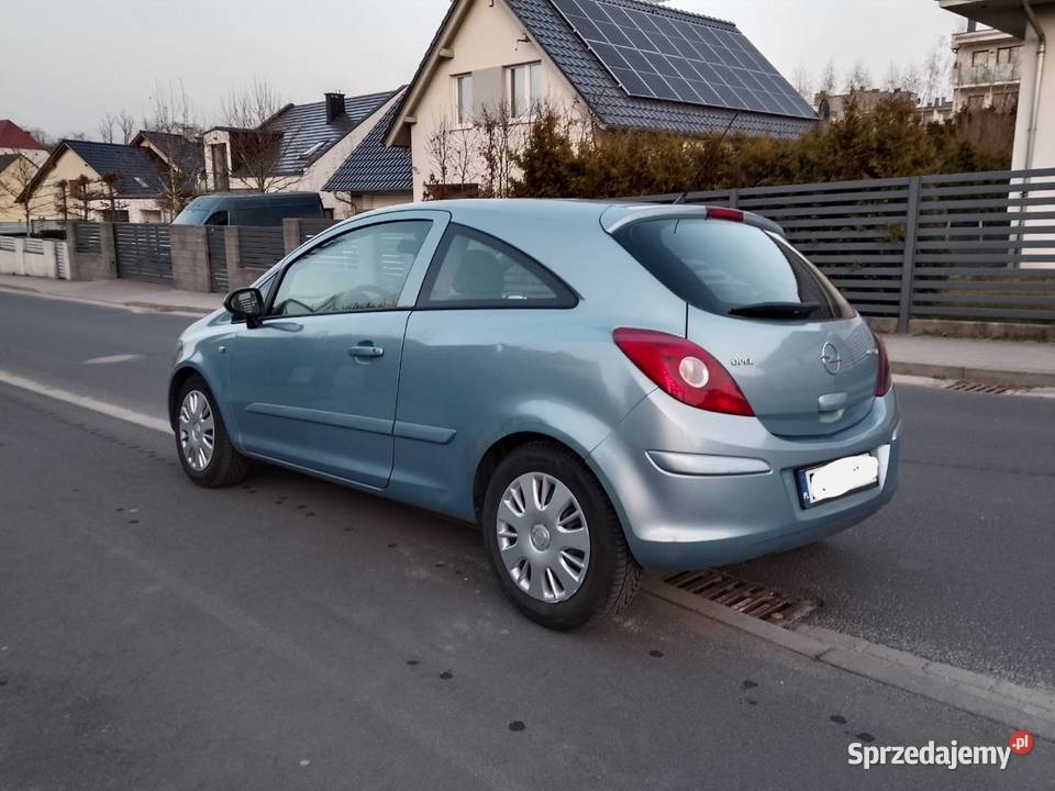 Opel Corsa D 14 16v2007Niski przebiegStan Corsa Tuszyn