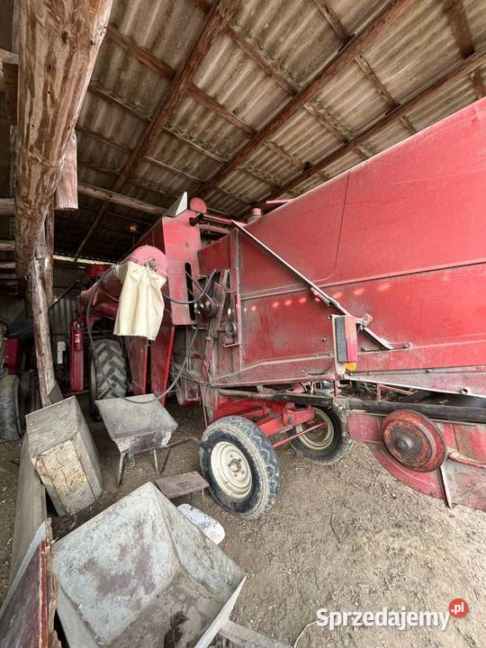 Części do kombajnu International 431321 silnik Kołaczyce