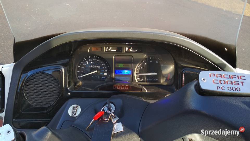 Honda PC 800 Pacyfic Coast 800cm3 Honda Pieniężno