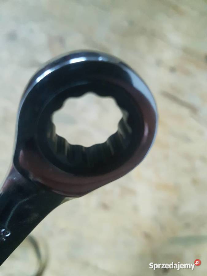 KLUCZE PŁASKO OCZKOWE Z GRZECHOTKĄ 12 819 Narzędzia Głogowa