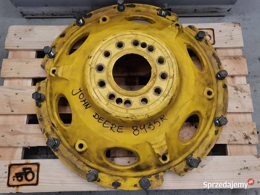 Środek felgi John Deere 8345 R R303741 Wilkowo sprzedam