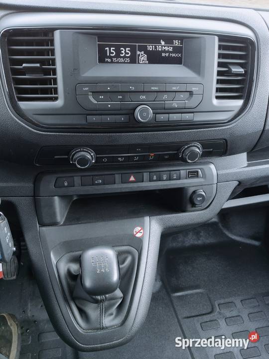 Opel Vivaro III 15 L1H1 zmieniarka CD Krzeszów sprzedam