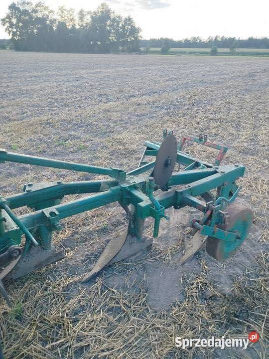 Pług 3 skibowy z wałkiem Tuliszków