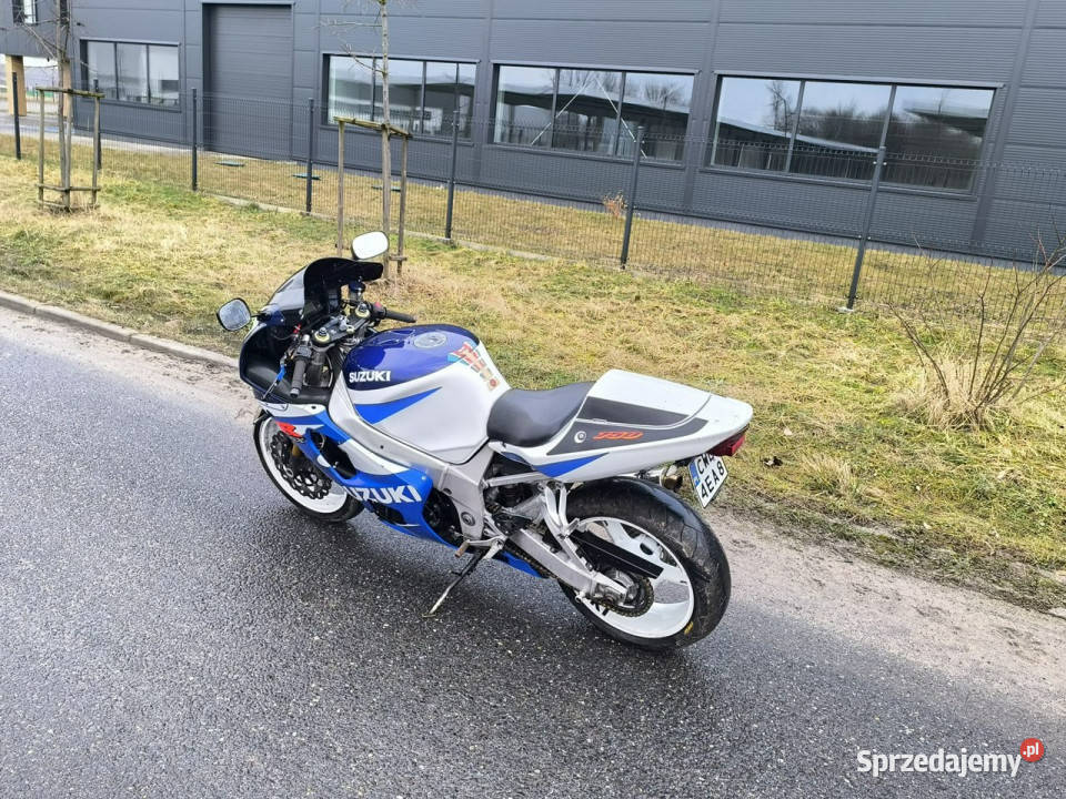 Suzuki GSXR 750 140 2001r K1 47