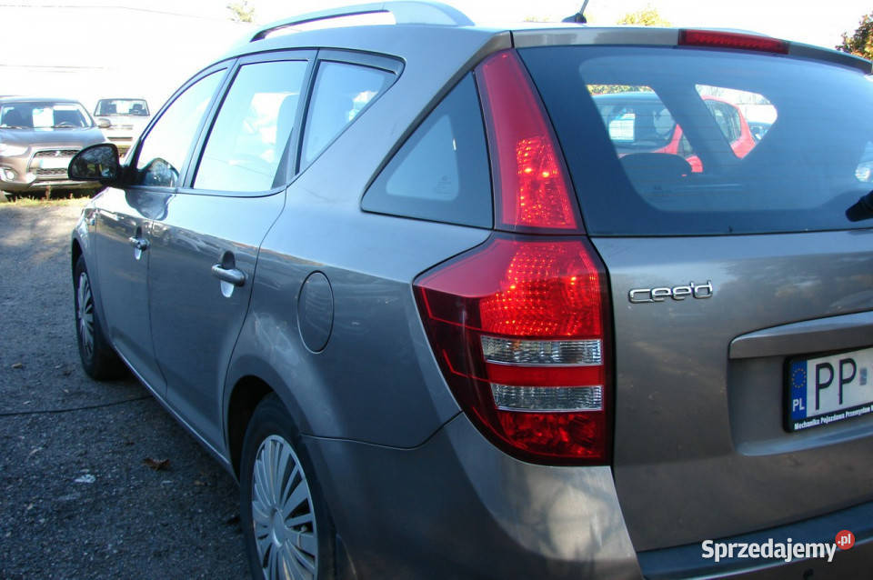 Kia Ceed Mały przeb Salon bezwyp 102008 I 1582cm3 Piła