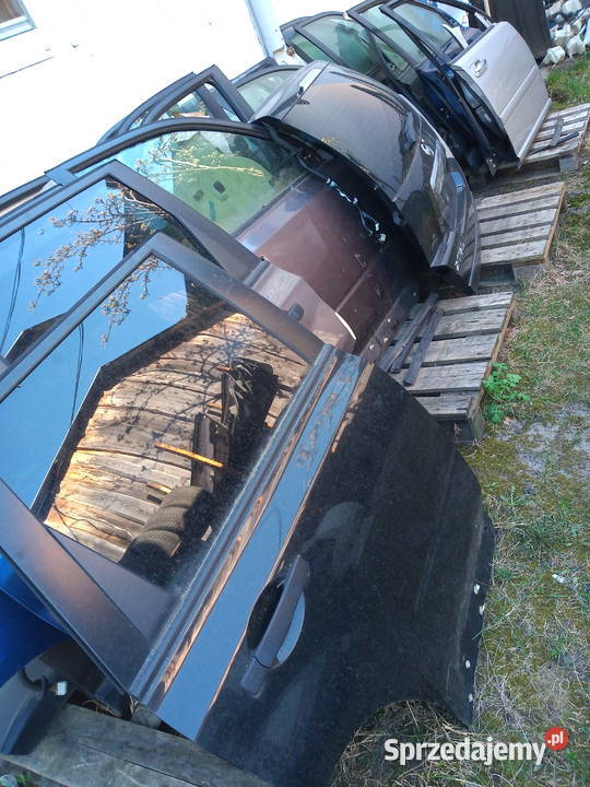 Drzwi klapa listwa szyba nissan Xtrail t30 T31 Legionowo