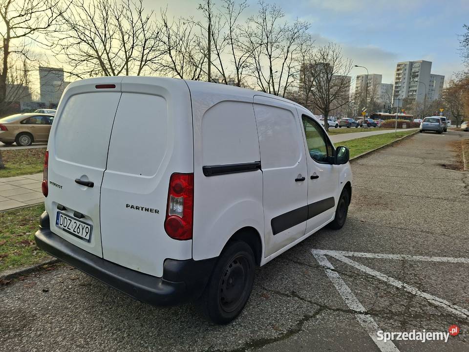 Peugeot Partner 2012 16 HDi 90 Rok produkcji 2012 Warszawa