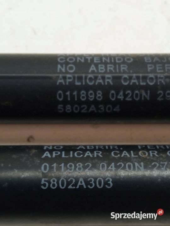 SIŁOWNIK KLAPY PRAWY LEWY TYŁ KPL 5802A303