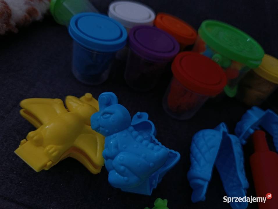 figurki dinozaurów plus masa plastyczna piasek i Dla Dziecka Poznań