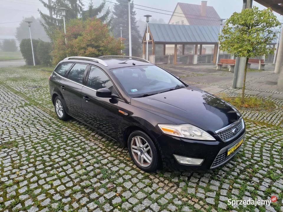 Ford Mondeo titanium Converse Bistuszowa