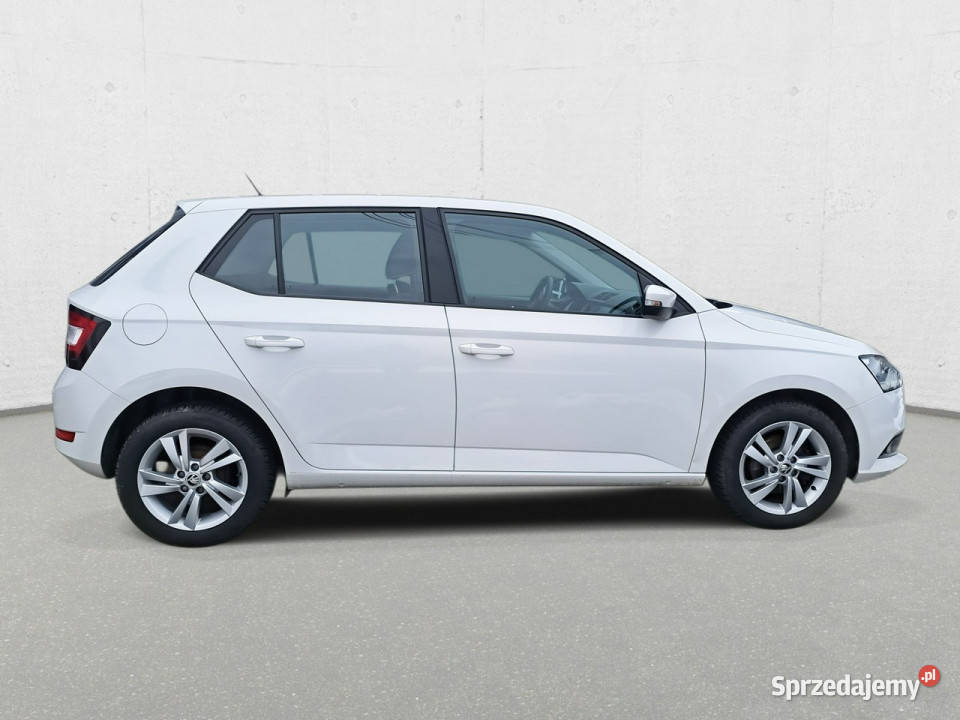 koda Fabia Krajowy LED Czujniki park III 2014 Hatchback Stalowa Wola sprzedam
