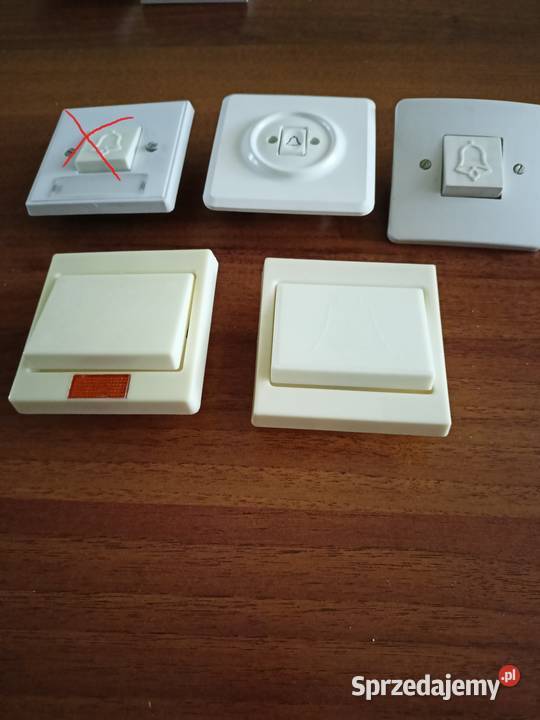 Wyłącznik dzwonkowy z okresu PRL Kłodzko