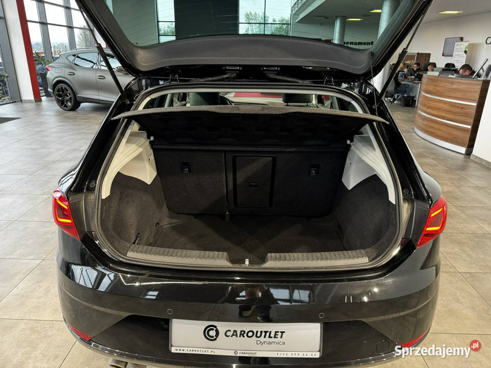 Seat Leon Xcellence 15TSI 130 M6 2019 r salon światła LED Myślenice