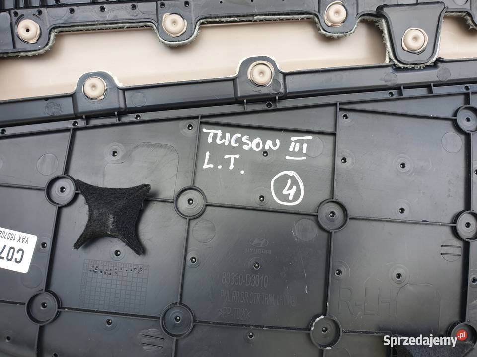 Hyundai Tucson III TYLNY BOCZEK DRZWI LEWY TYŁ Janów