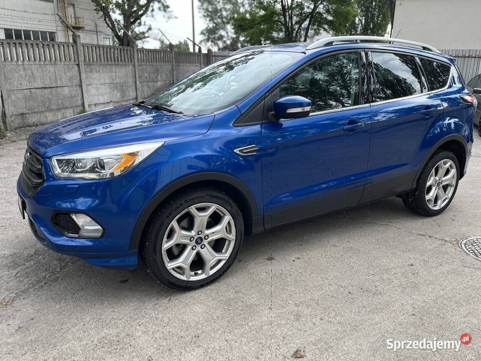 Ford Kuga Escape 20 benzyna 4x4 wersja Titanium 242KM Łomianki