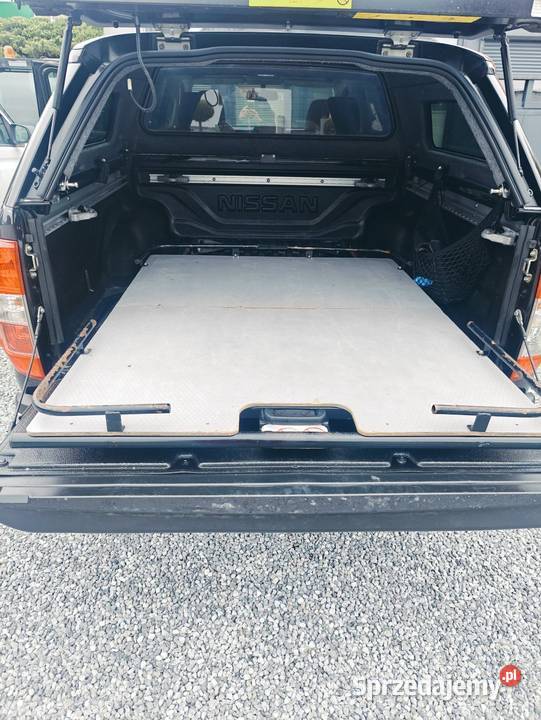 Nissan Navara 23 190 Zabudowa Salon Polska 1 Samochody osobowe Sandomierz