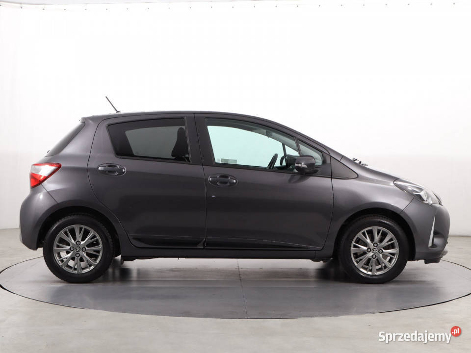 Toyota Yaris 15 Dual VVTi centralny zamek Katowice