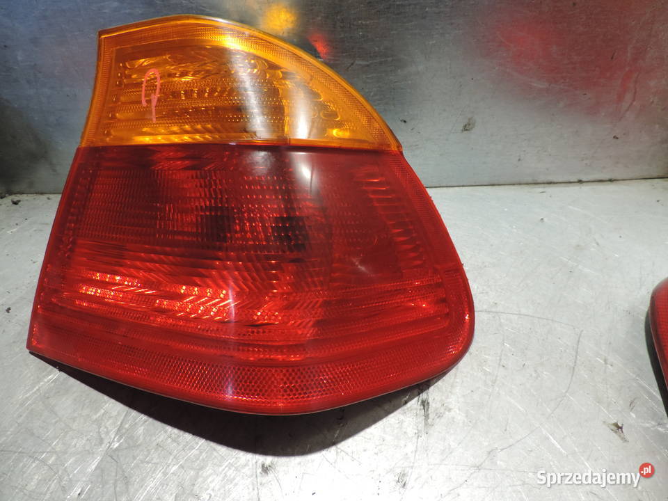 BMW E46 SEDAN LAMPA PRAWY TYŁ TYLNA Lampy tylne małopolskie Nowy Sącz