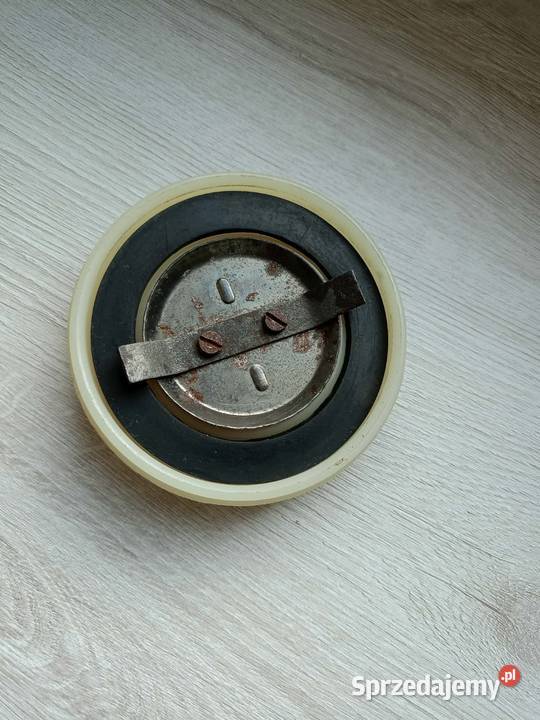 Ursus C330C355C360385 korek zbiornika paliwa