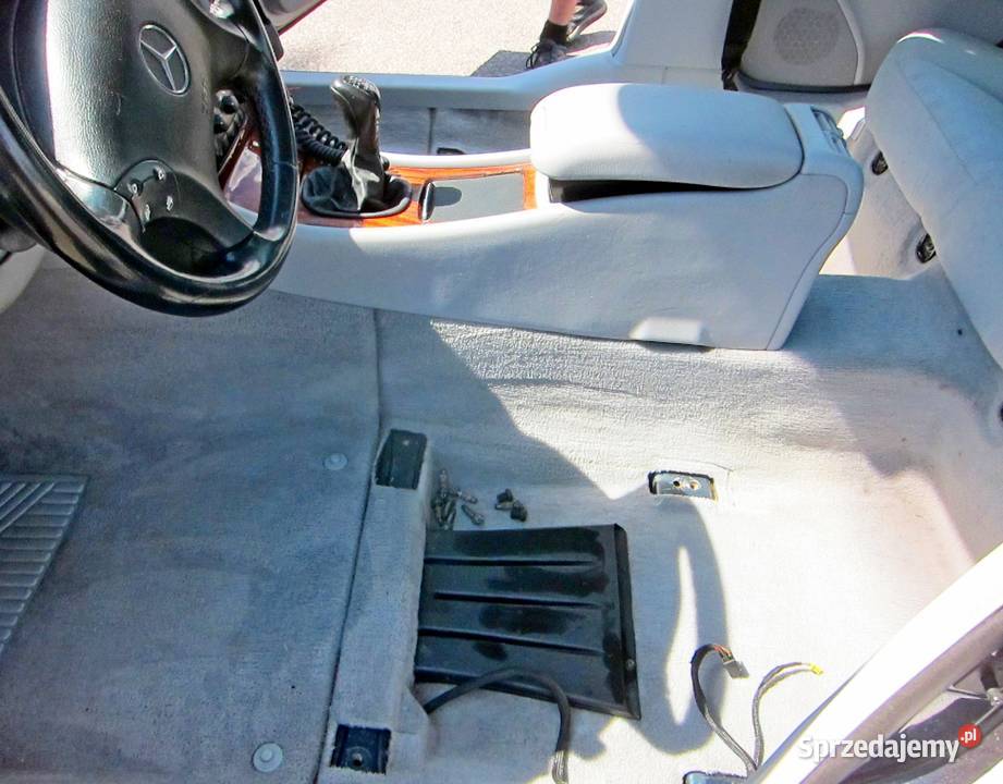 MERCEDES W203 SEDAN WYKŁADZINA JASNO SZARA