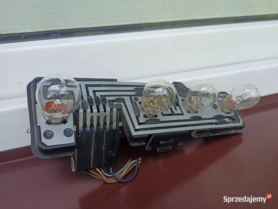 Opel Astra F kombi Caravan wkład oprawka lampy łódzkie Sieradz sprzedam