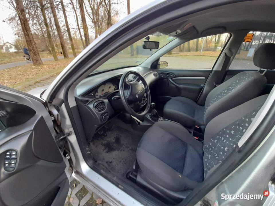 Fajny Ford Focus2001 r20 BenzDługi Prz Zduńska Wola