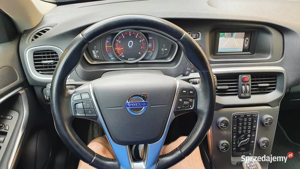 Volvo V40 16 T3 150 Lift 2012r Kamera 2 kpl kół komputer pokładowy Zarszyn