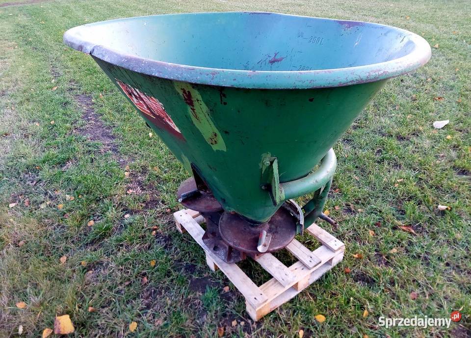 Rozsiewacz nawozu Amazone 400 Transport Siewnik Kleszczele