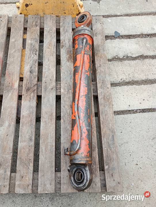 Siłownik hydrauliczny do koparki Rok produkcji 1990 Sędziszów