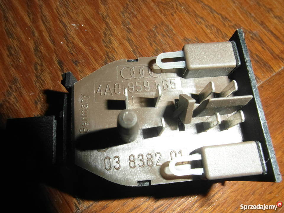 PRZEŁĄCZNIK LUSTEREK AUDI A4 4A0959565 Części samochodowe