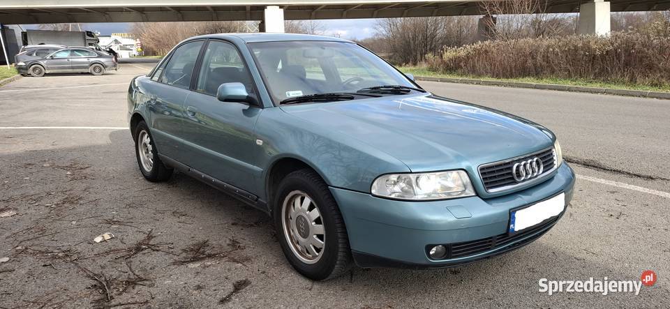 Audi A4 16 benzyna GAZ 1999r KsenonDługie opłaty Rzeszów sprzedam