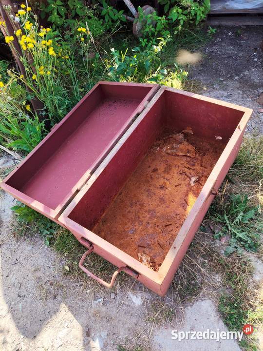 Stary kufer metalowy Rzeszów