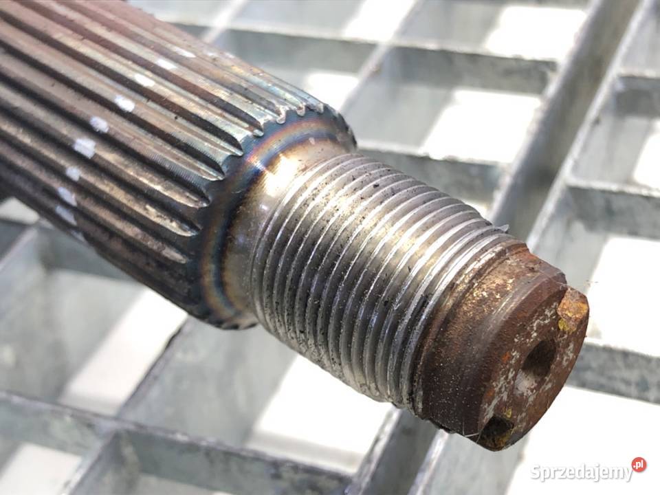 PÓŁOŚ LEWY PRZÓD HYUNDAI i30 15 110 PRZEGUB