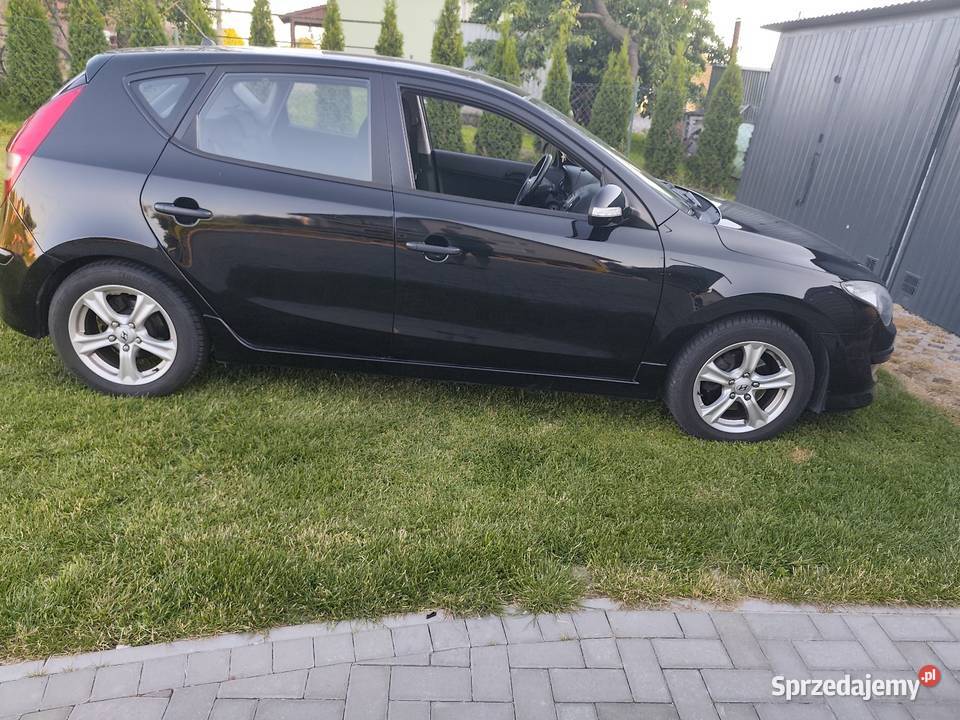 Hyundai i30 czarny Skowieszynek