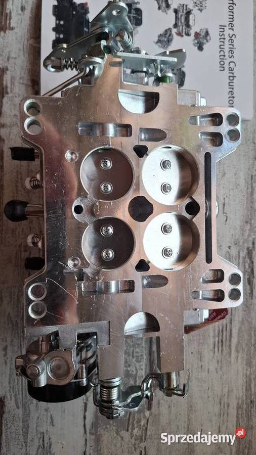 Gaźnik czterogardzielowy model Edelbrock 1403