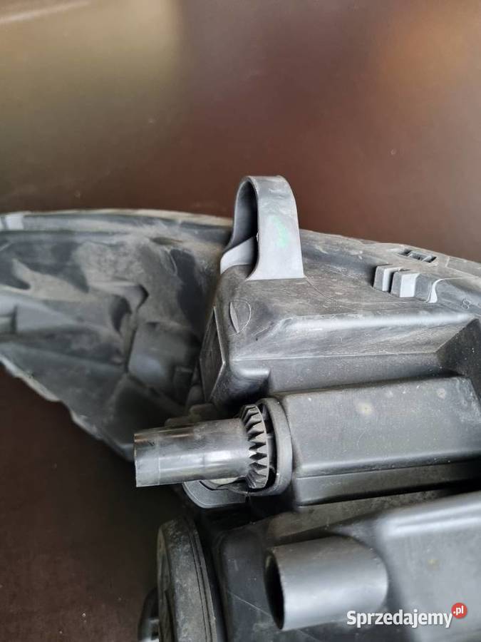 Lampa ford Mondeo mk5 prawa przód Oborniki
