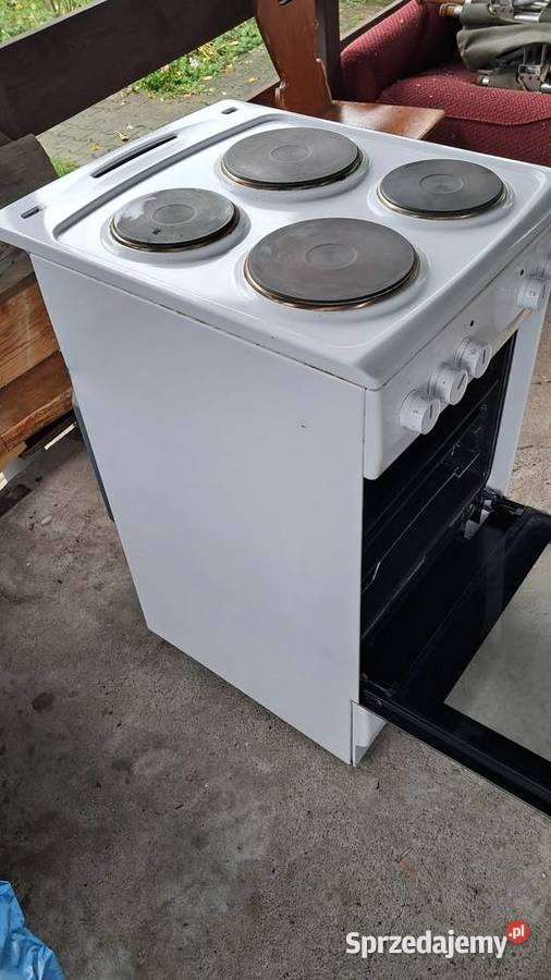 Kuchenka Elektryczna Amica 4 palnikowa z piecem Świecie