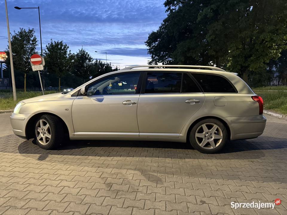 Tayota Avensis 24 automatyczna skrzynia biegów benzyna Warszawa