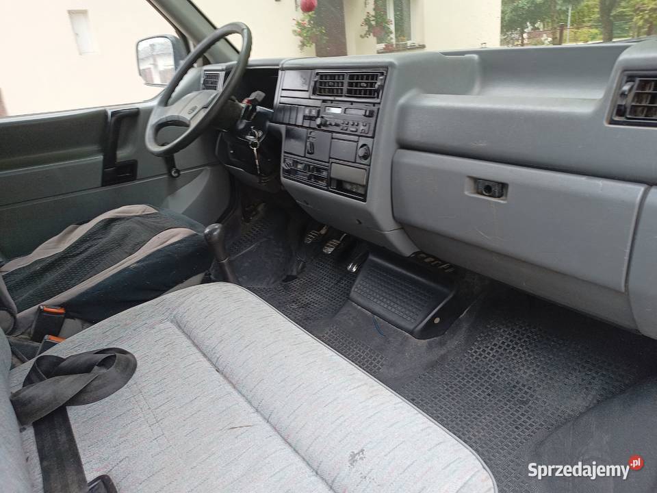 Volkswagen Transporter T4 19 TD 8 osobowy Łubnice
