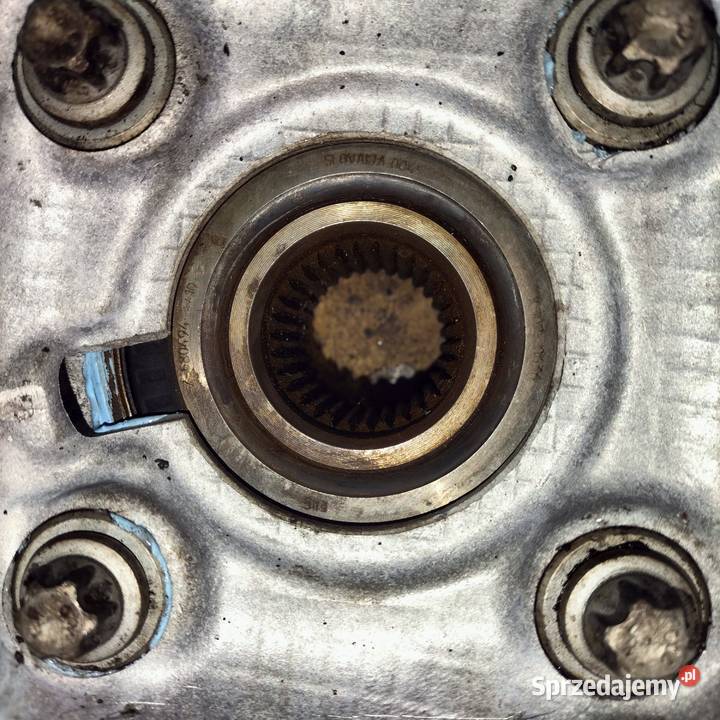 Zwrotnica prawa tylna BMW E39 nowa Wszystkie śląskie Poręba sprzedam