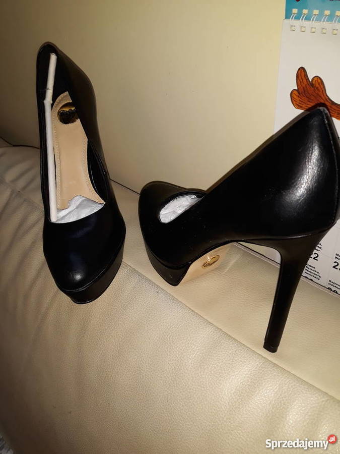 Nowe buty firmy Buffalo rozmiar39 sprzedam